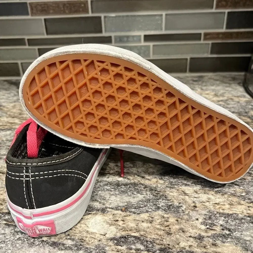 Vans Girl's 12.5 Black Hot Pink Lace Up Skater Shoes Sneakers